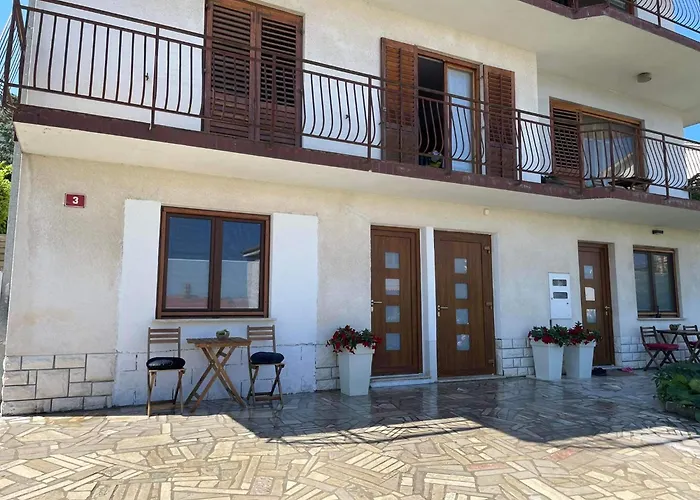 Bella Vista Apartment 2